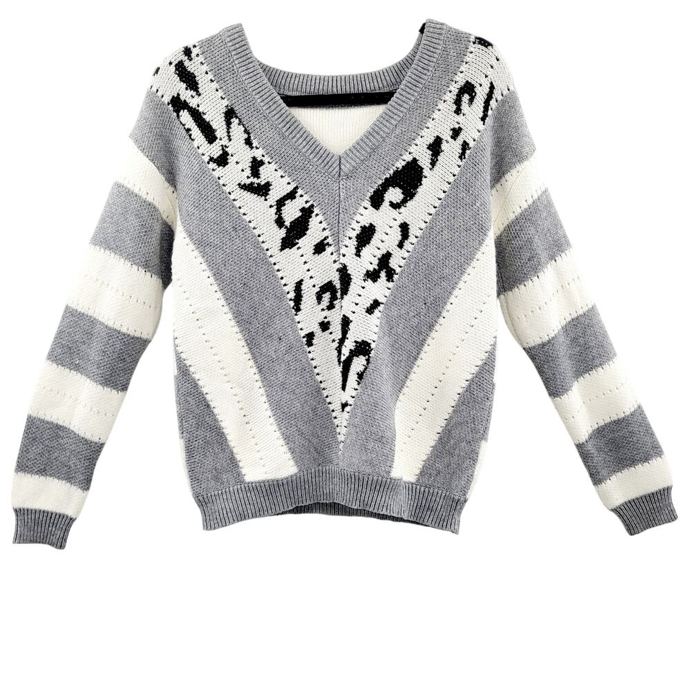 Leopard Animal Print & Stripes V-Neck Gray White Black V-Neck Knit Sweater Sz S
